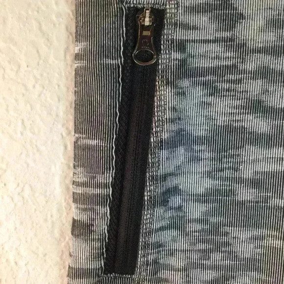 Lululemon inspire II 7/8 leggings sz 4 - Picture 4 of 7